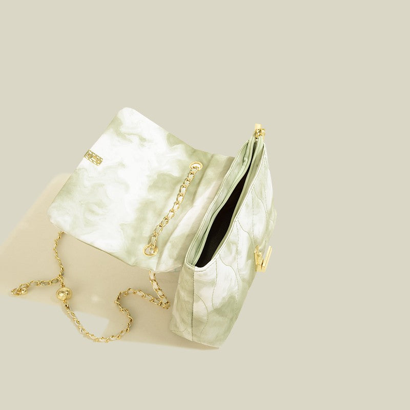 Petit Sac Carré à Bandoulière avec Chaîne