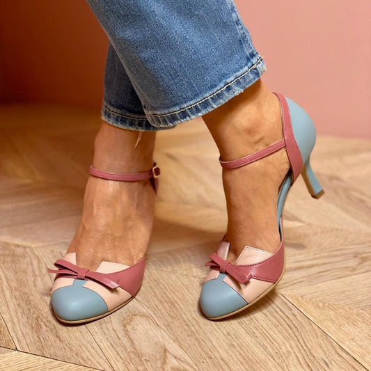 Sandales à Talons Hauts avec Boucle et Découpe Élégante