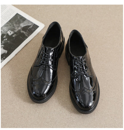Chaussures  Féminines en Cuir avec Lacets, Style Britannique
