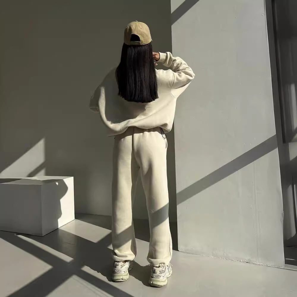 veste zippée légère, contrastes élégants