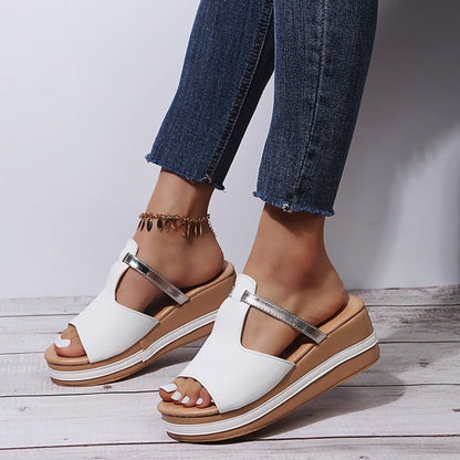 Sandales Compensées – Confort & Allure Chic
