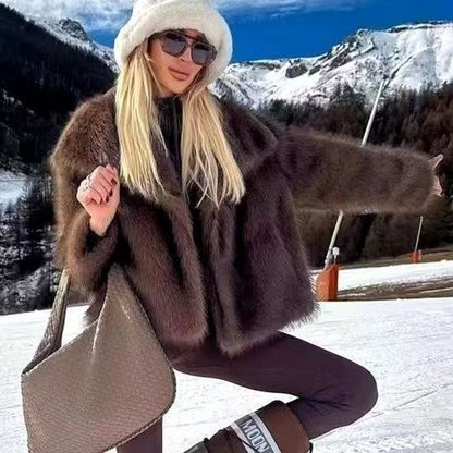 Manteau Court en Fourrure - Chic