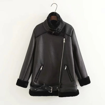 Veste mi-longue en cuir - Élégance