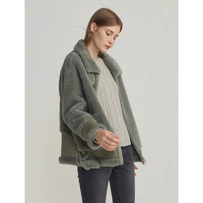 Manteau Court en Laine Élégance Raffinée