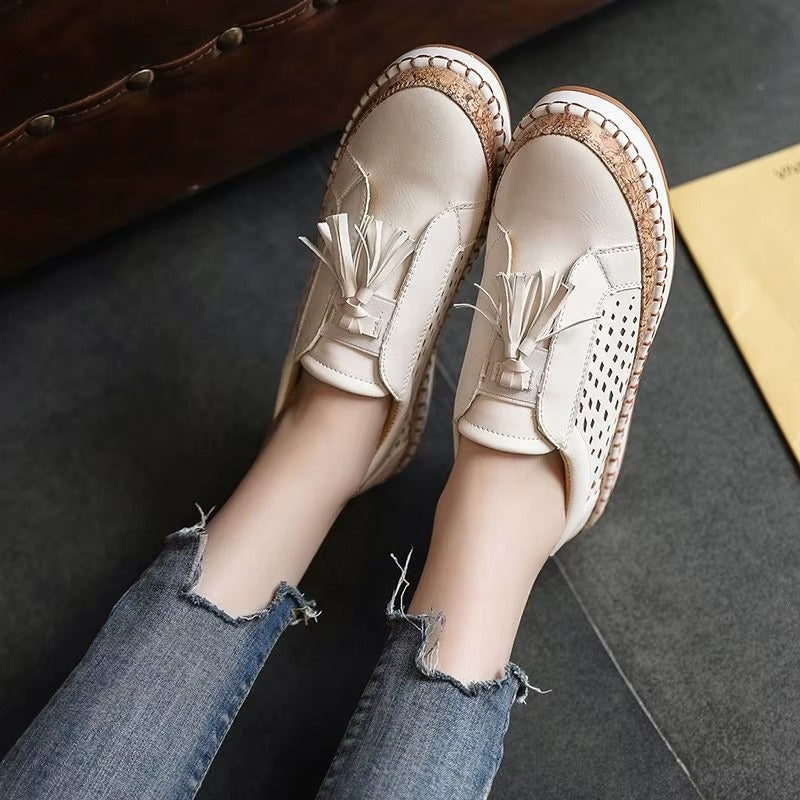 Mocassins Élégance Contemporaine – Slip-On à Pompons